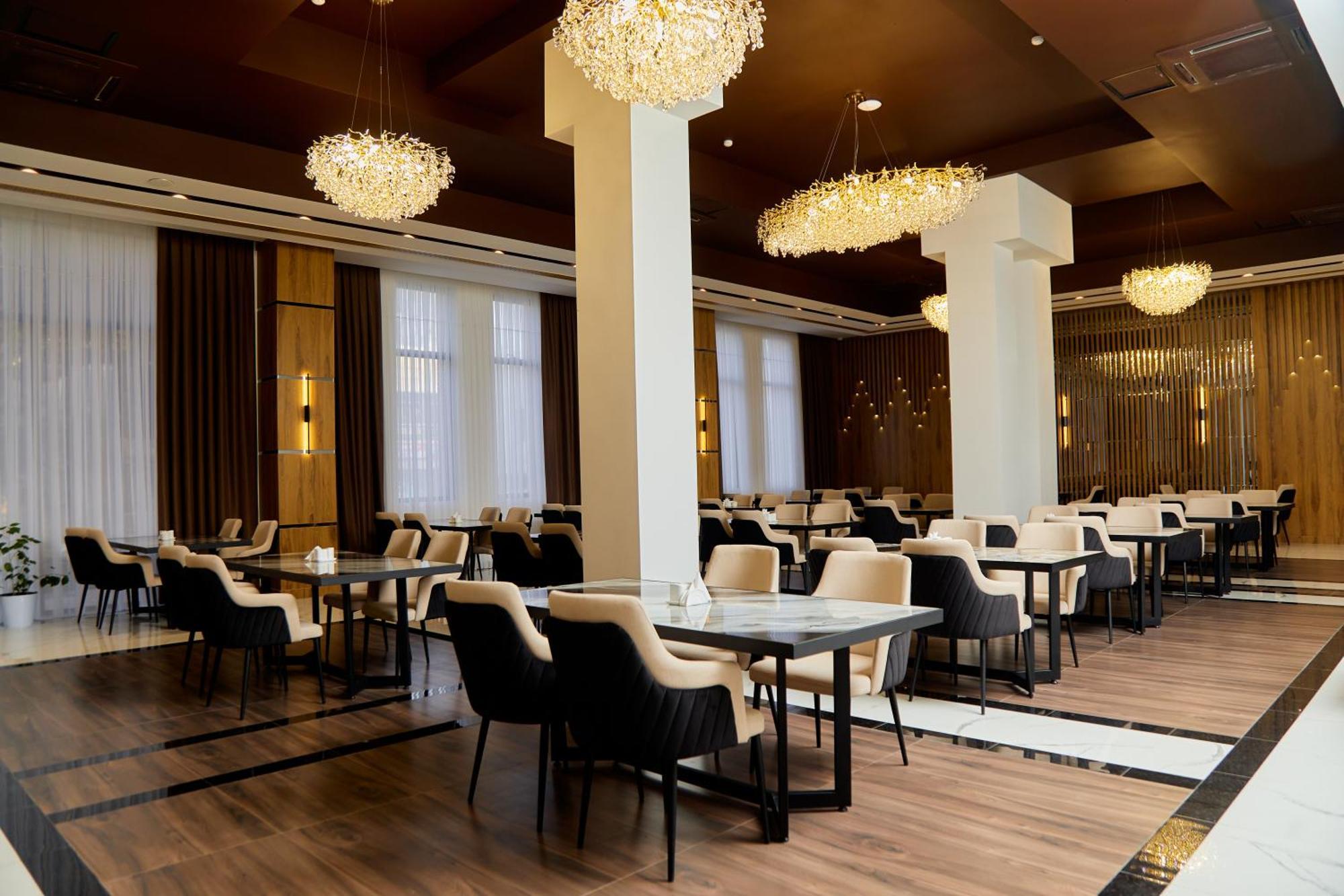 Grand Plaza Hotel סמרקנד מראה חיצוני תמונה