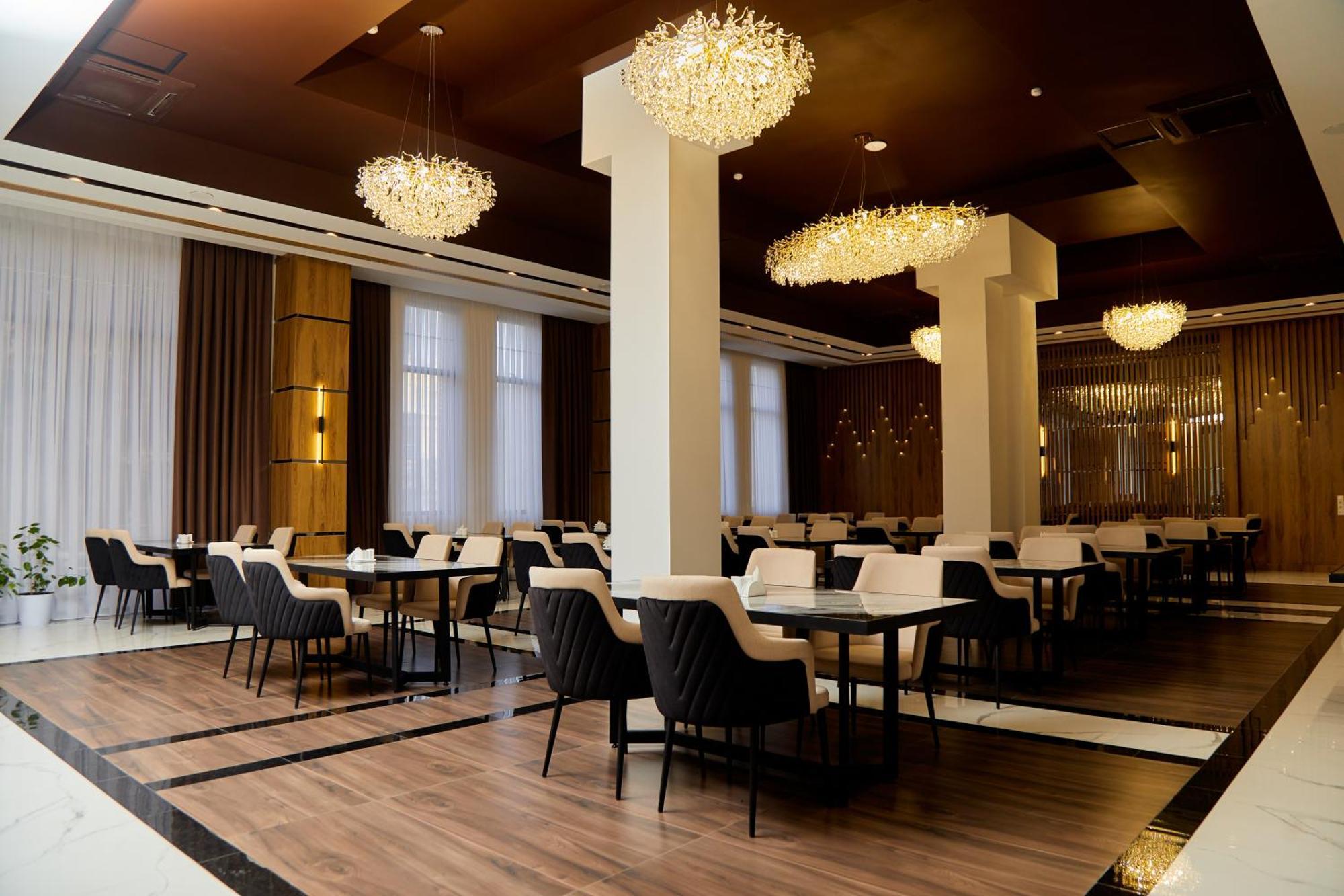 Grand Plaza Hotel סמרקנד מראה חיצוני תמונה