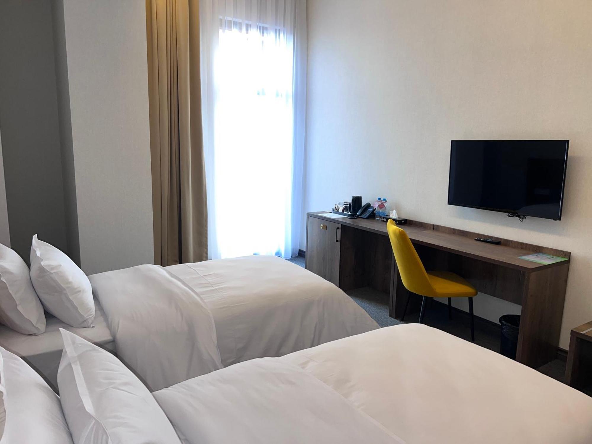 Grand Plaza Hotel סמרקנד מראה חיצוני תמונה