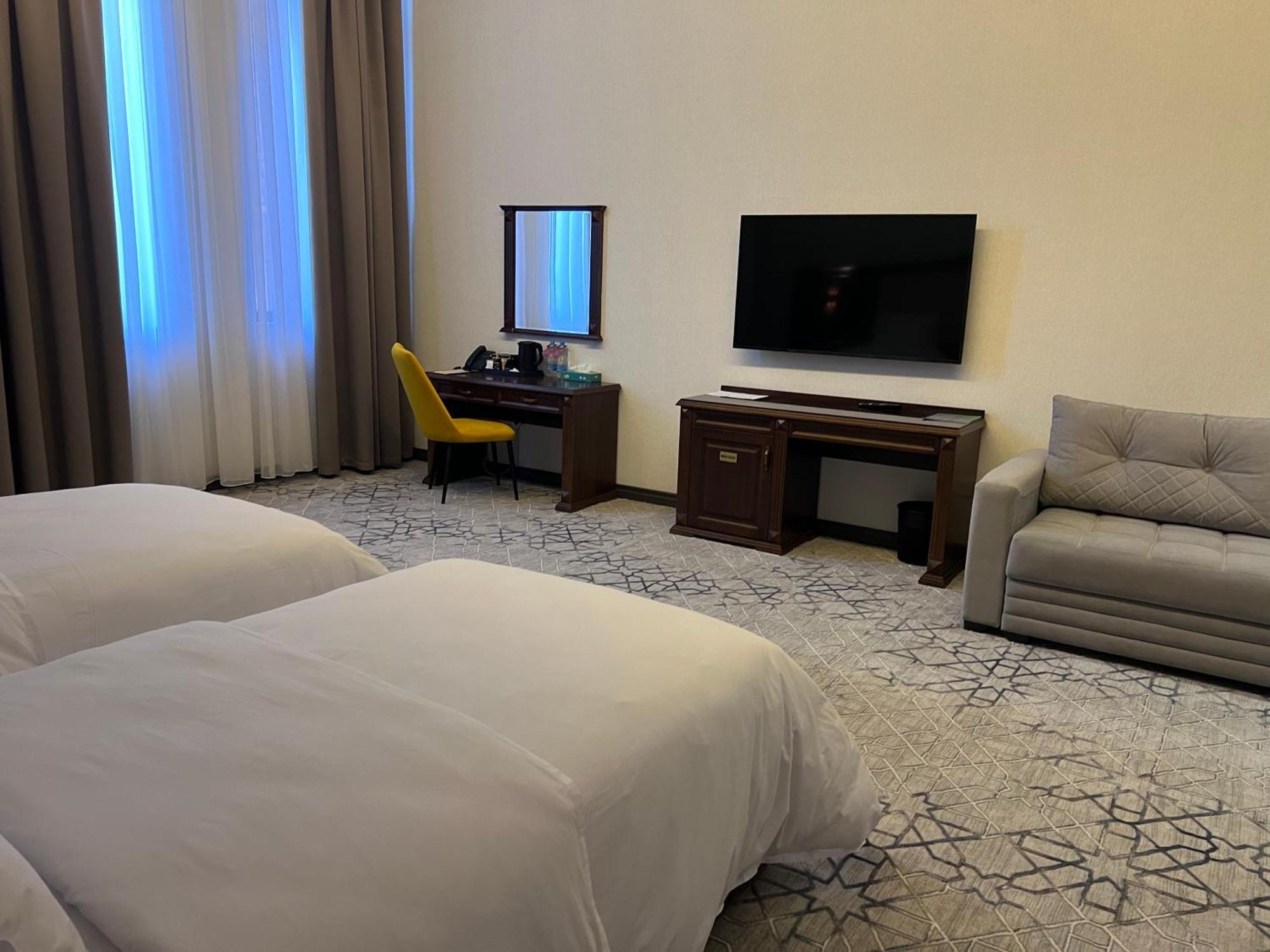 Grand Plaza Hotel סמרקנד מראה חיצוני תמונה